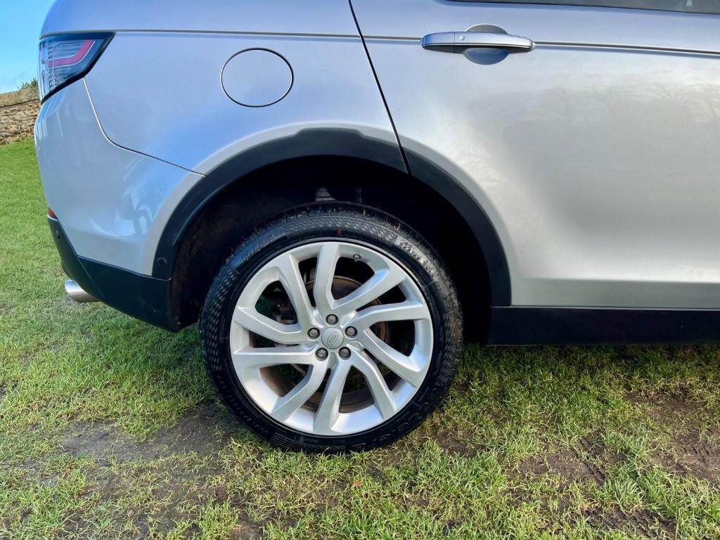 LAND ROVER DISCOVERY SPORT