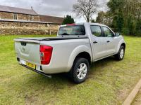 NISSAN NAVARA