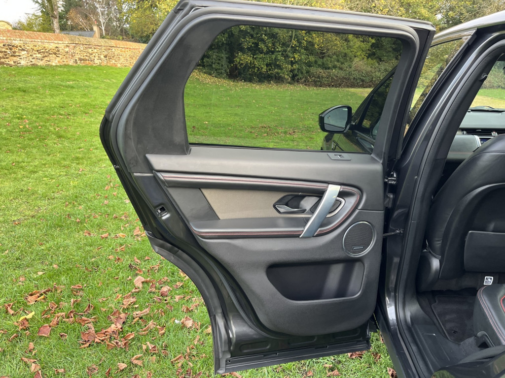 LAND ROVER DISCOVERY SPORT