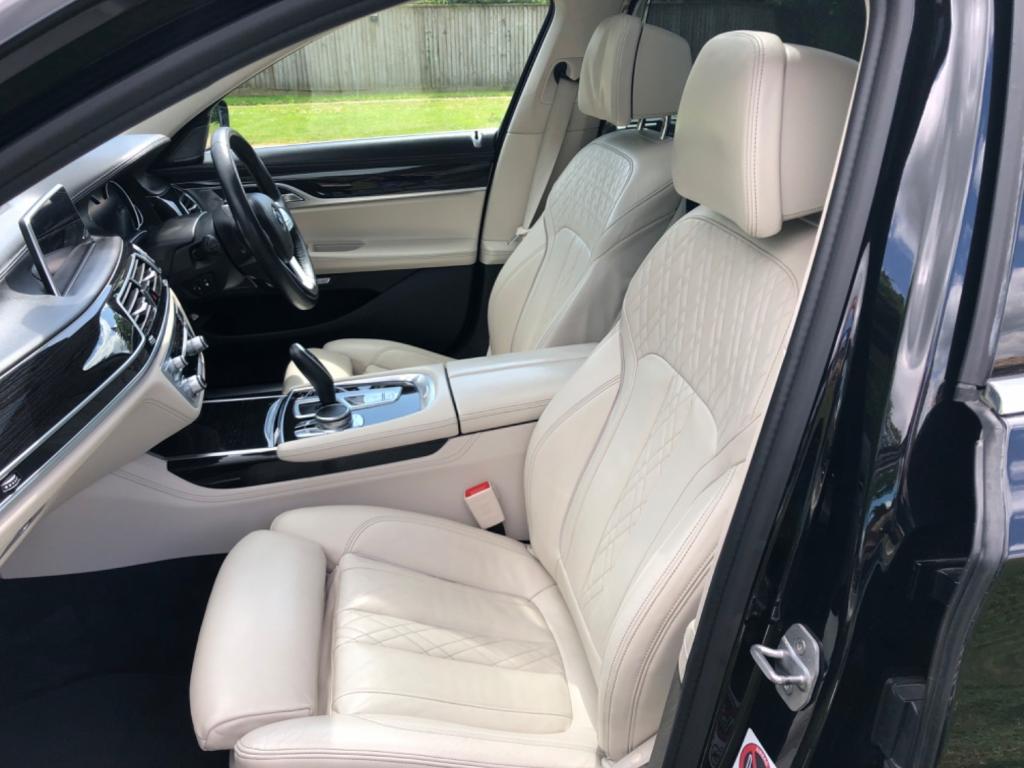 BMW 7 SERIES