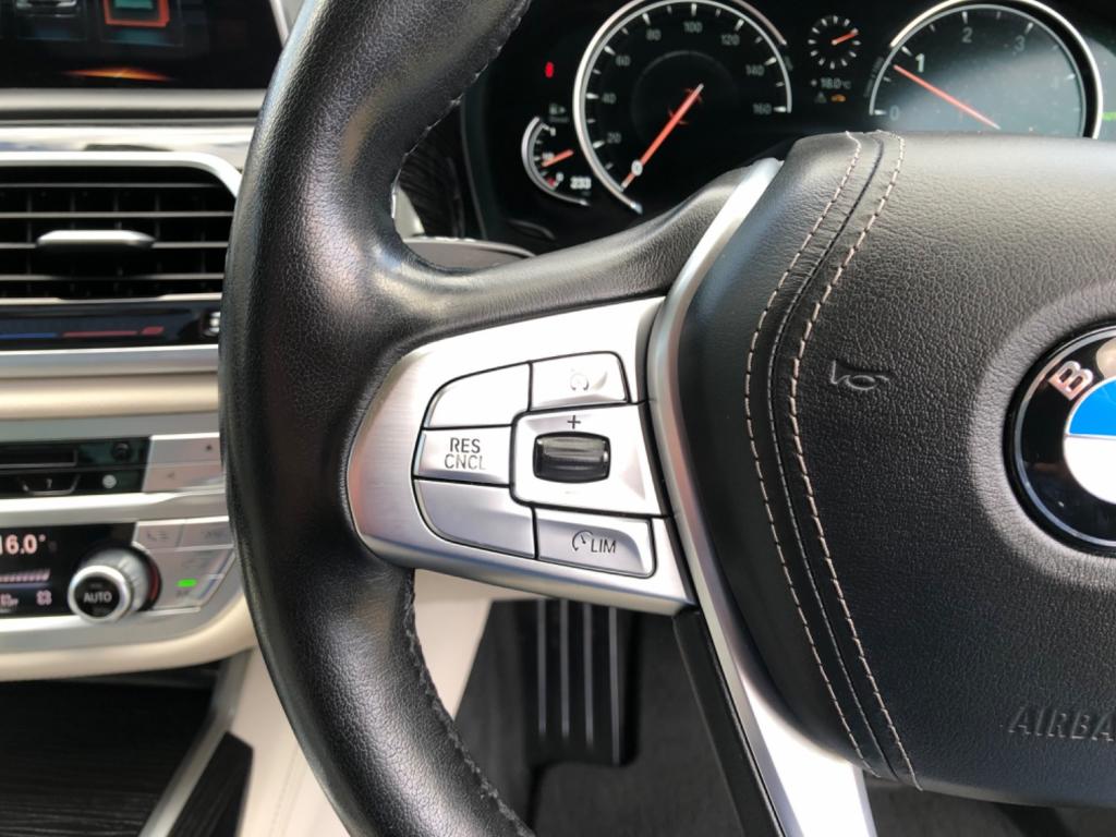 BMW 7 SERIES