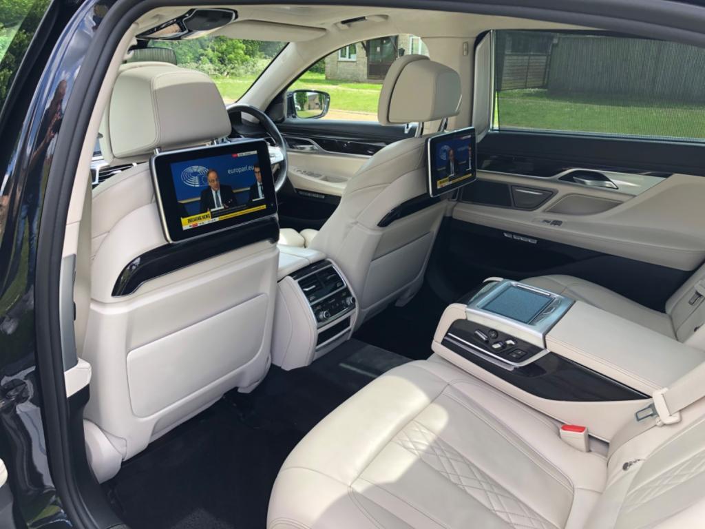 BMW 7 SERIES