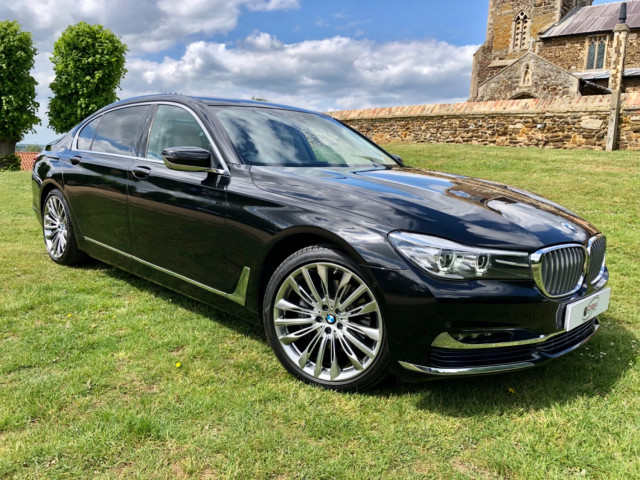 BMW 7 SERIES