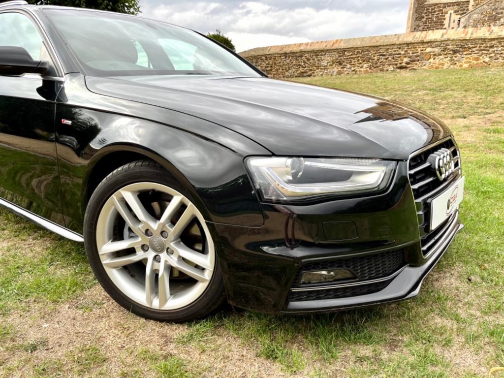 AUDI A4 AVANT