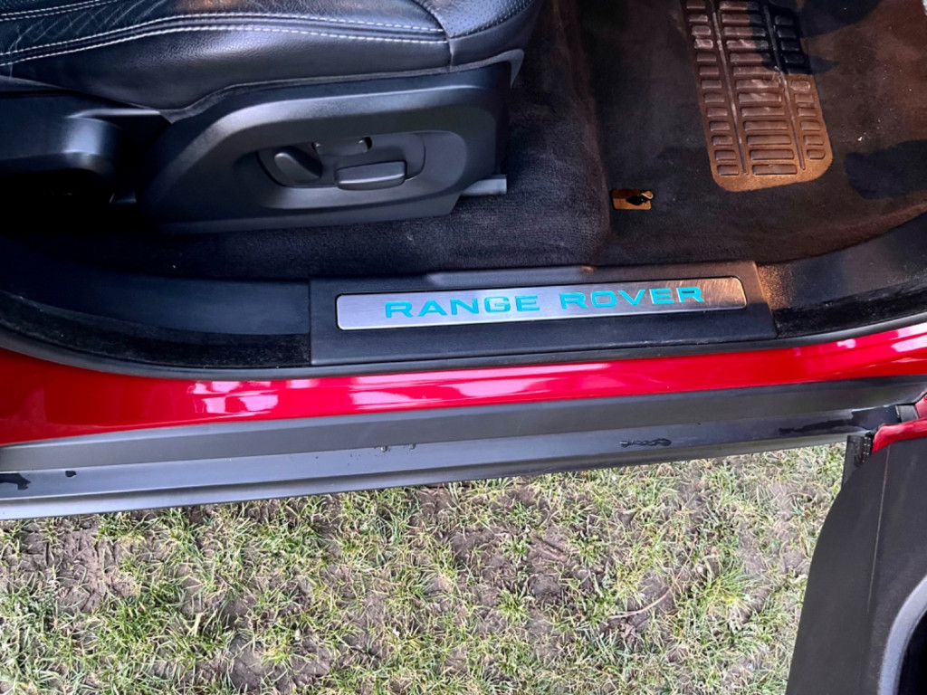 LAND ROVER RANGE ROVER EVOQUE