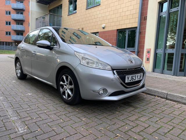 PEUGEOT 208 1.2 VTi Active Euro 5 5dr