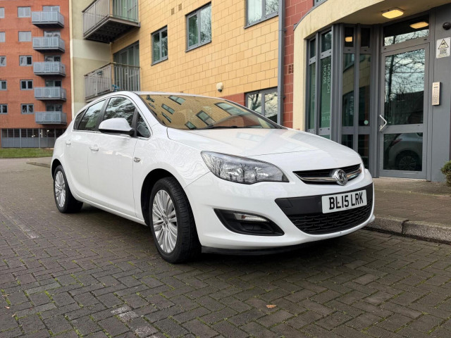 VAUXHALL ASTRA 1.4i Excite Euro 6 5dr