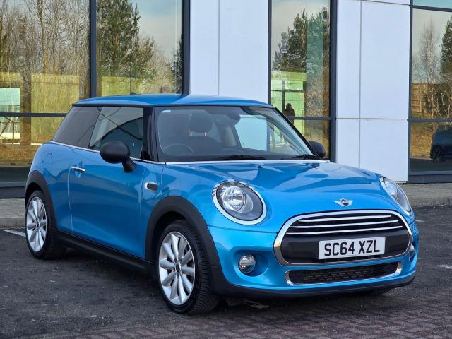 MINI HATCH