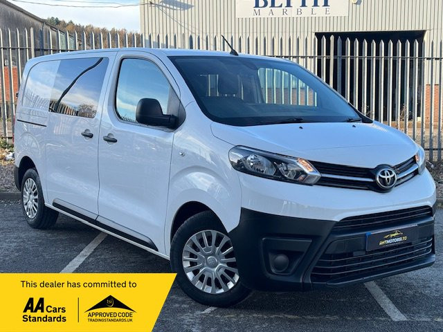 TOYOTA PROACE