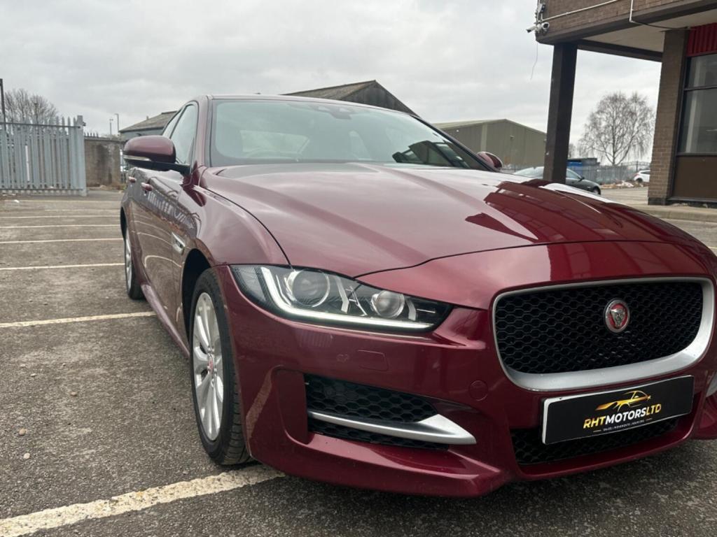 JAGUAR XE