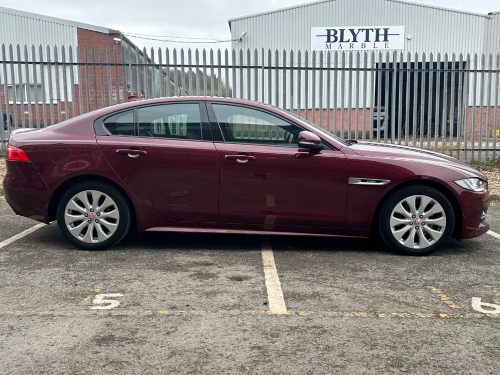 JAGUAR XE
