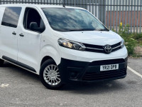 TOYOTA PROACE