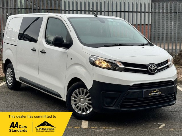 TOYOTA PROACE