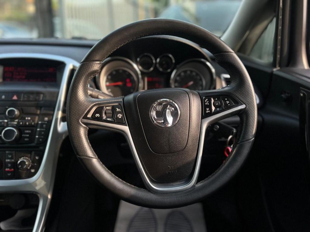 VAUXHALL ASTRA