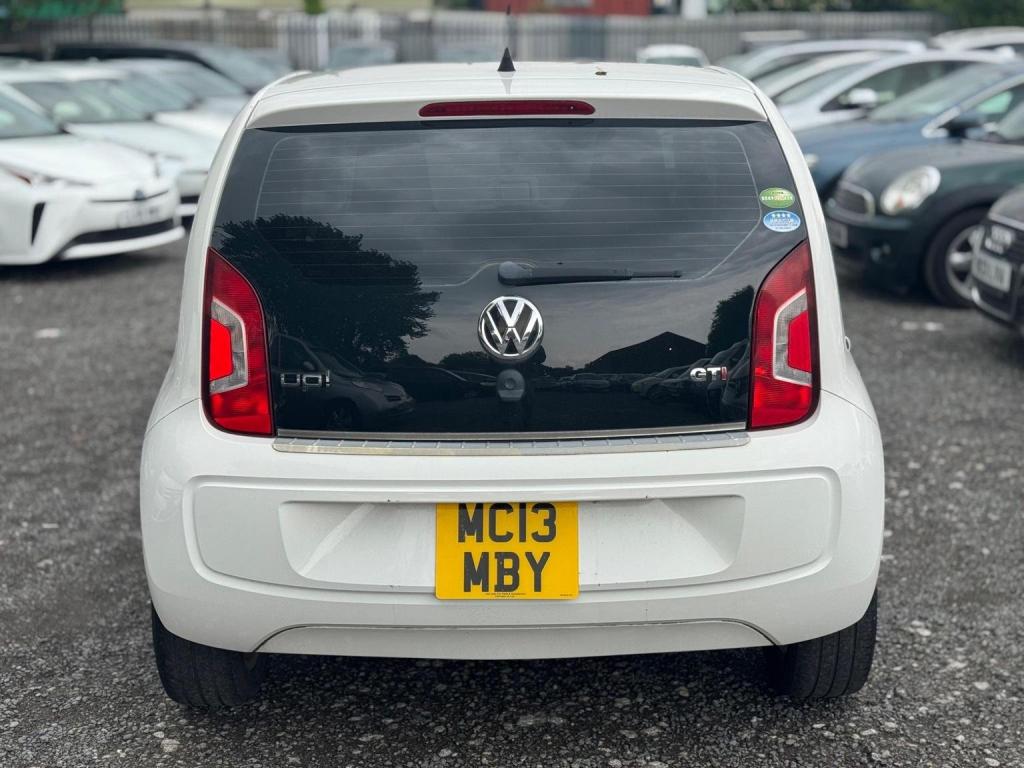 VOLKSWAGEN UP
