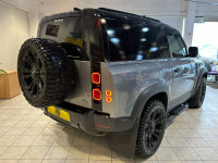 LAND ROVER DEFENDER 90