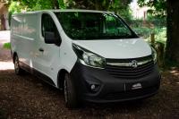 VAUXHALL VIVARO