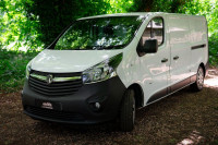 VAUXHALL VIVARO