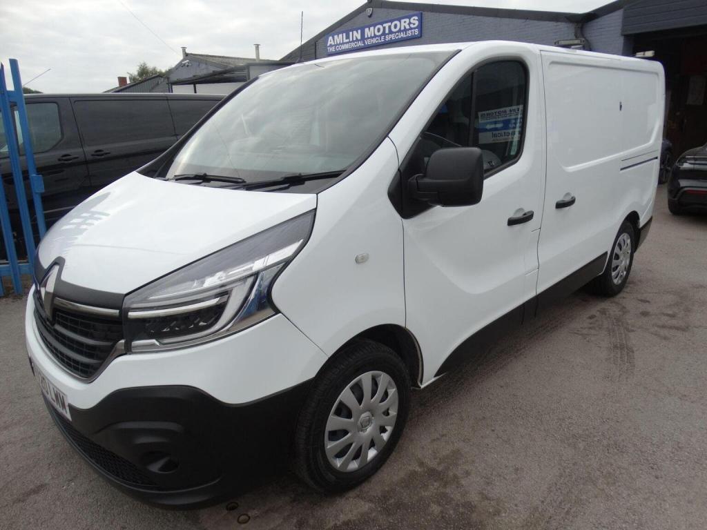 RENAULT TRAFIC 2.0 dCi ENERGY 30 Business+ SWB Standard Roof Euro 6 (s/s) 5dr