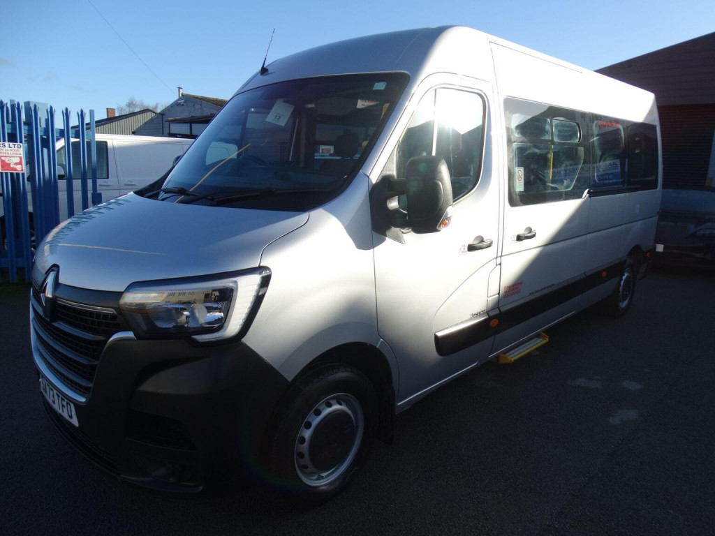 RENAULT MASTER 2.3DCI LWB  14 SEAT MINIBUS FLEXILITE E6