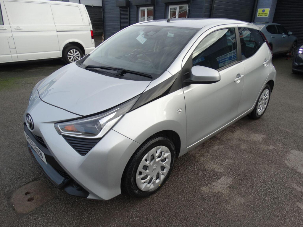 TOYOTA AYGO 1.0 VVT-i x-play Euro 6 (s/s) 5dr