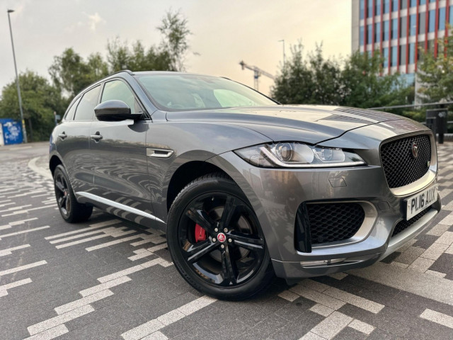 JAGUAR F-PACE