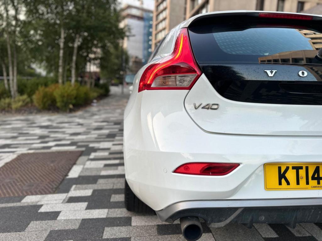 VOLVO V40