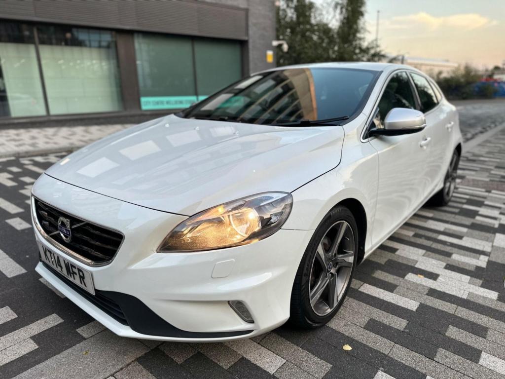 VOLVO V40