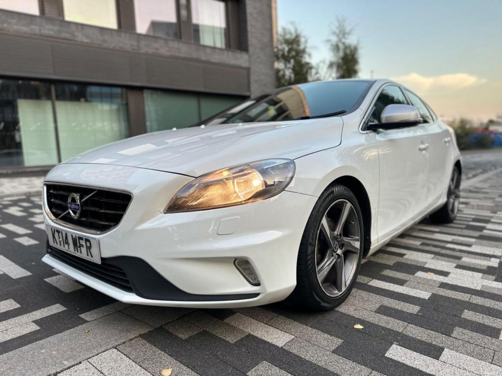 VOLVO V40