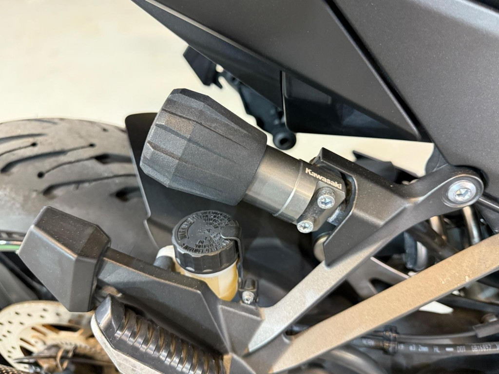 KAWASAKI NINJA 1000SX