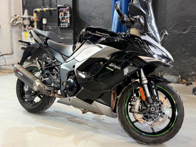 KAWASAKI NINJA 1000SX