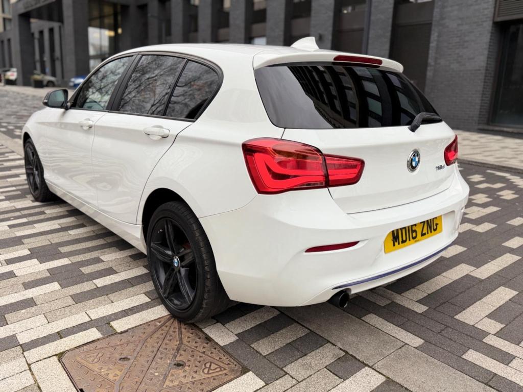 BMW 1 SERIES