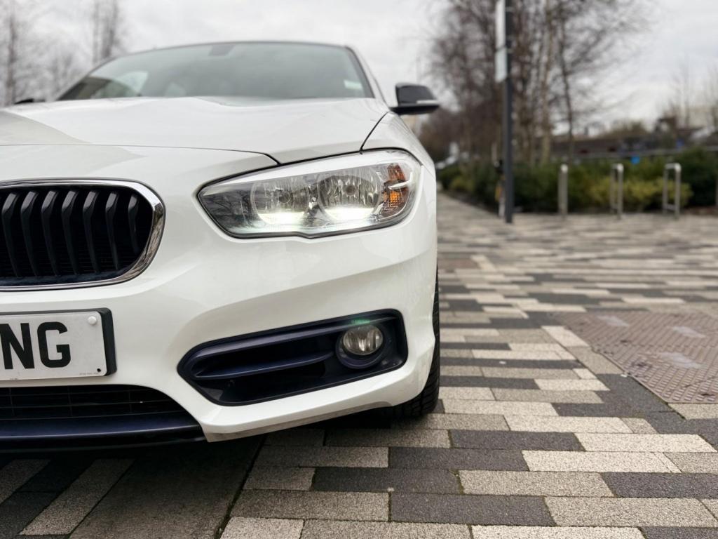 BMW 1 SERIES