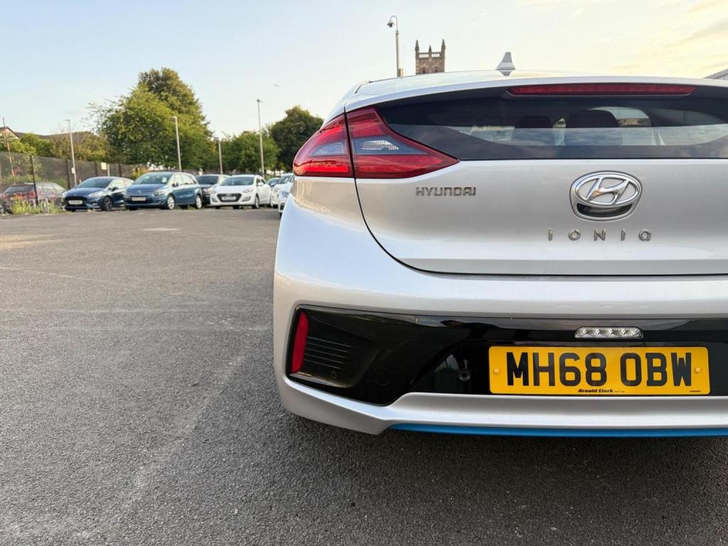 HYUNDAI IONIQ