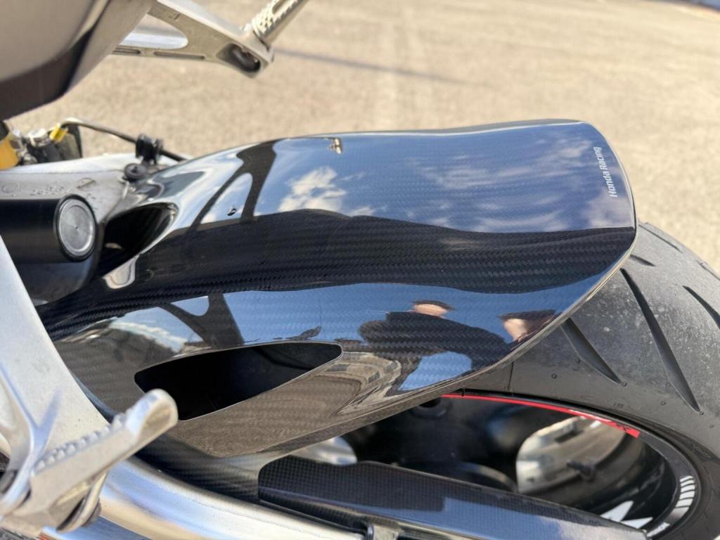 HONDA CBR1000RR Fireblade