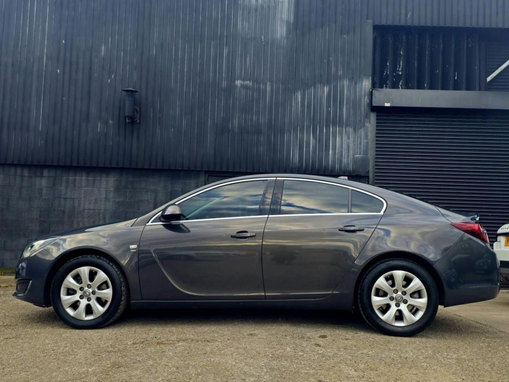 VAUXHALL INSIGNIA