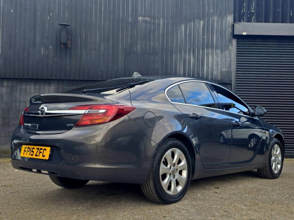 VAUXHALL INSIGNIA