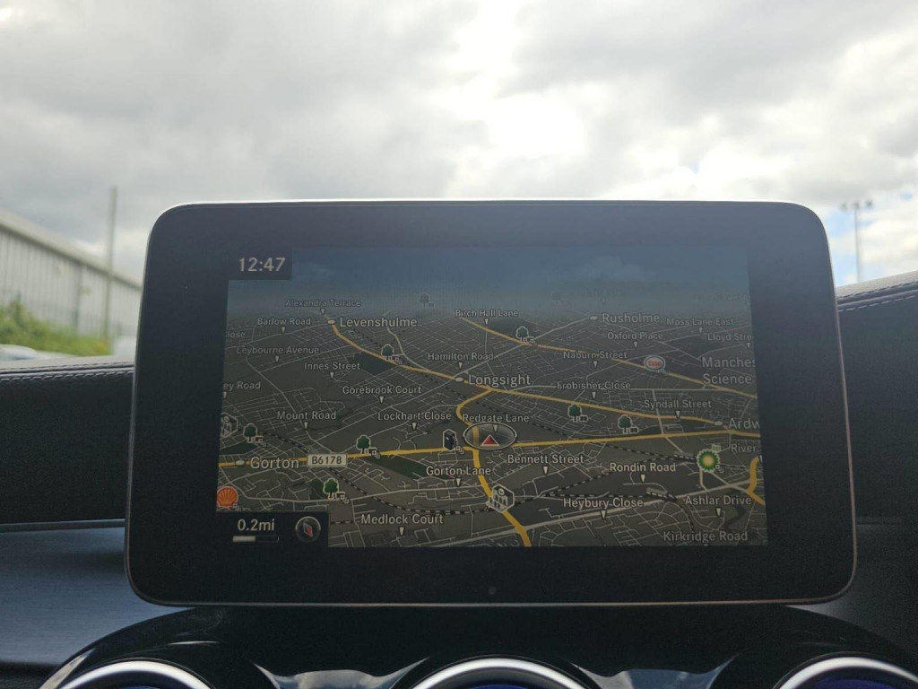 MERCEDES-BENZ C CLASS