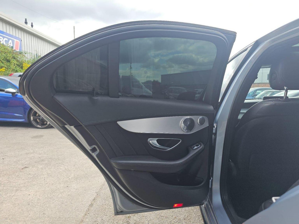 MERCEDES-BENZ C CLASS