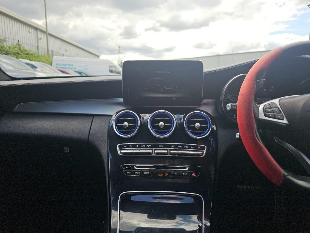 MERCEDES-BENZ C CLASS