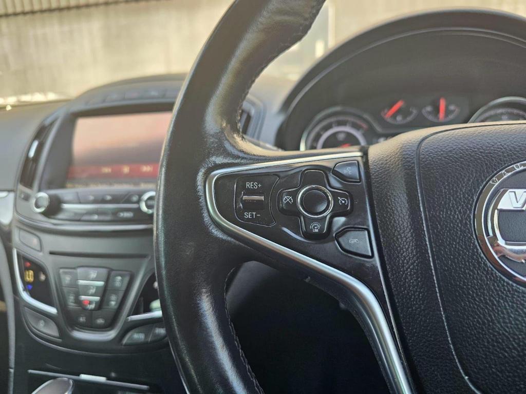 VAUXHALL INSIGNIA