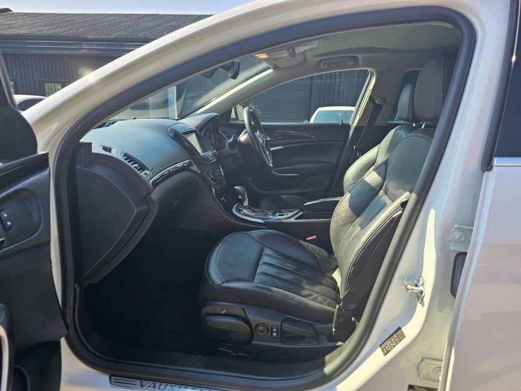 VAUXHALL INSIGNIA