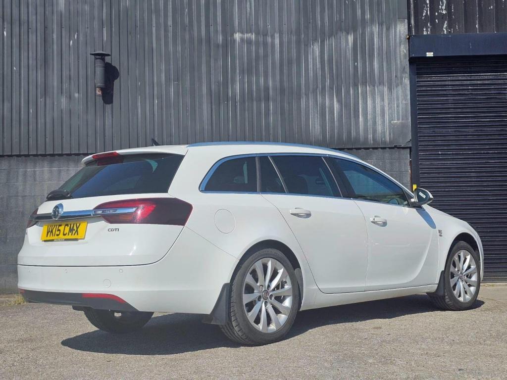 VAUXHALL INSIGNIA