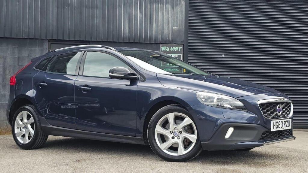 VOLVO V40 CROSS COUNTRY