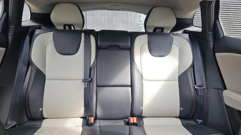 VOLVO V40 CROSS COUNTRY