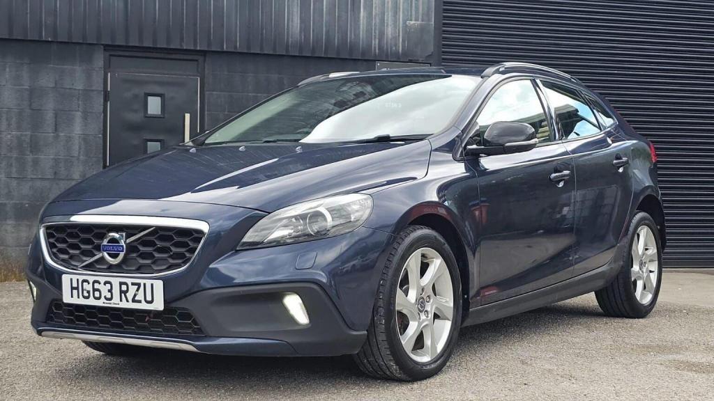 VOLVO V40 CROSS COUNTRY