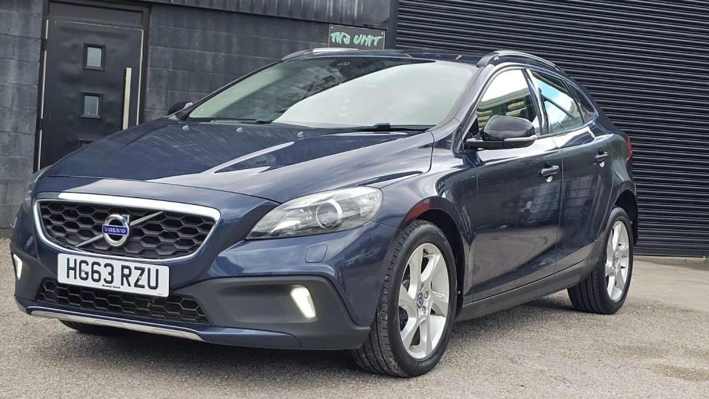VOLVO V40 CROSS COUNTRY
