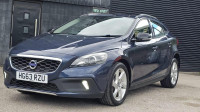 VOLVO V40 CROSS COUNTRY