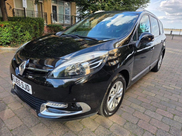RENAULT GRAND SCENIC