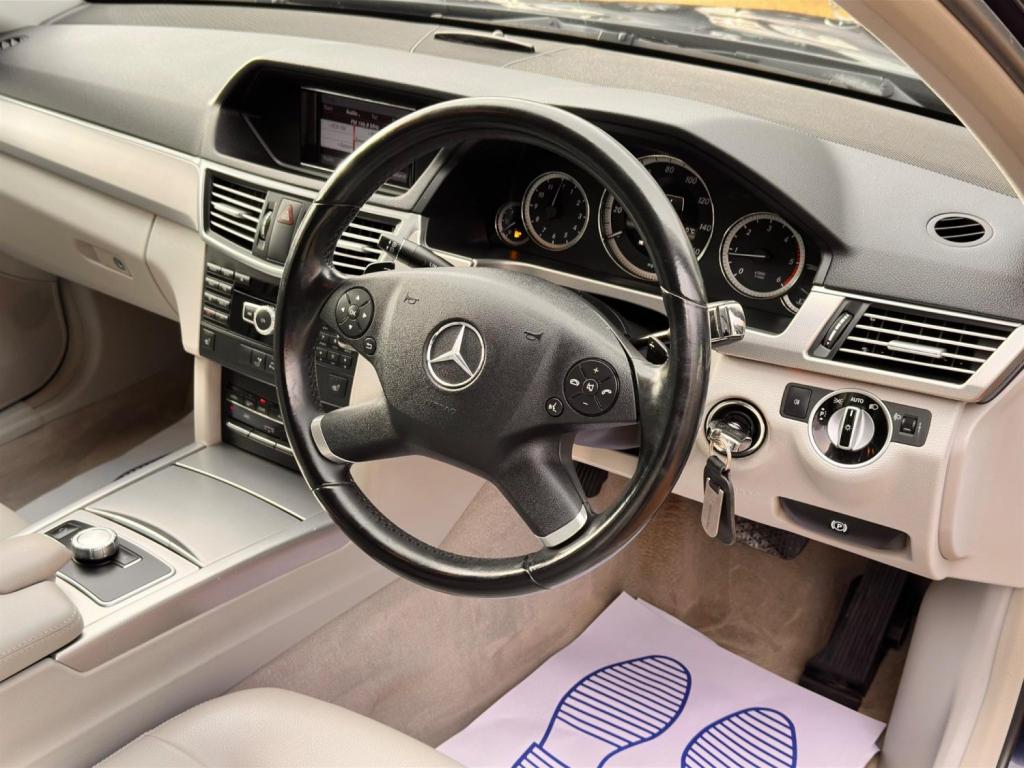 MERCEDES-BENZ E CLASS